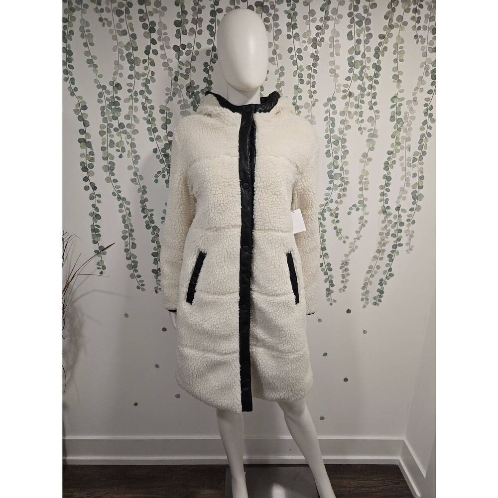 NWOT Levi Strauss Faux Shearling Sherpa Hooded Coat Jacket Women’s M (Read) - Picture 3 of 14